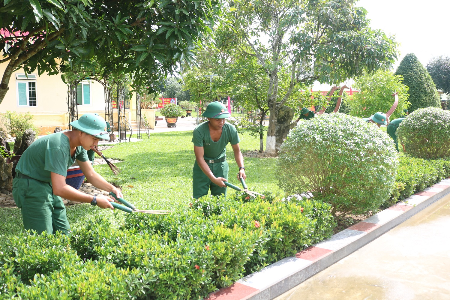 Binh nhất người dân tộc Pa Cô vượt khó